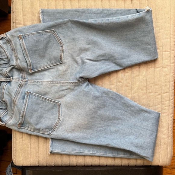 Old Navy Light Blue Straight Leg Jeans - Picture 1 of 2